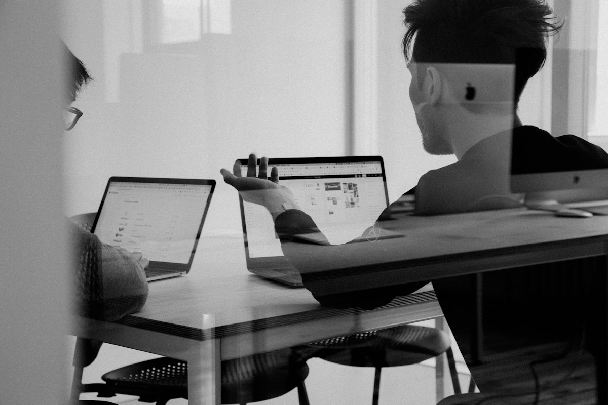 Arquitectura y Eficiencia de Procesos Operativos